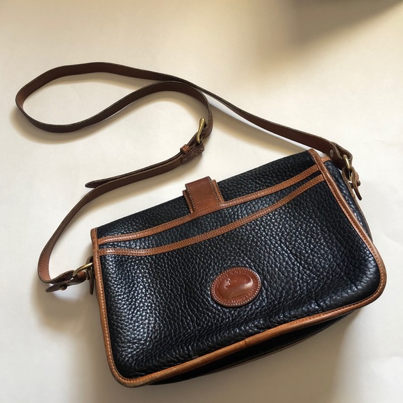 SALE Dooney & Bourke Purse - Picture 1 of 15